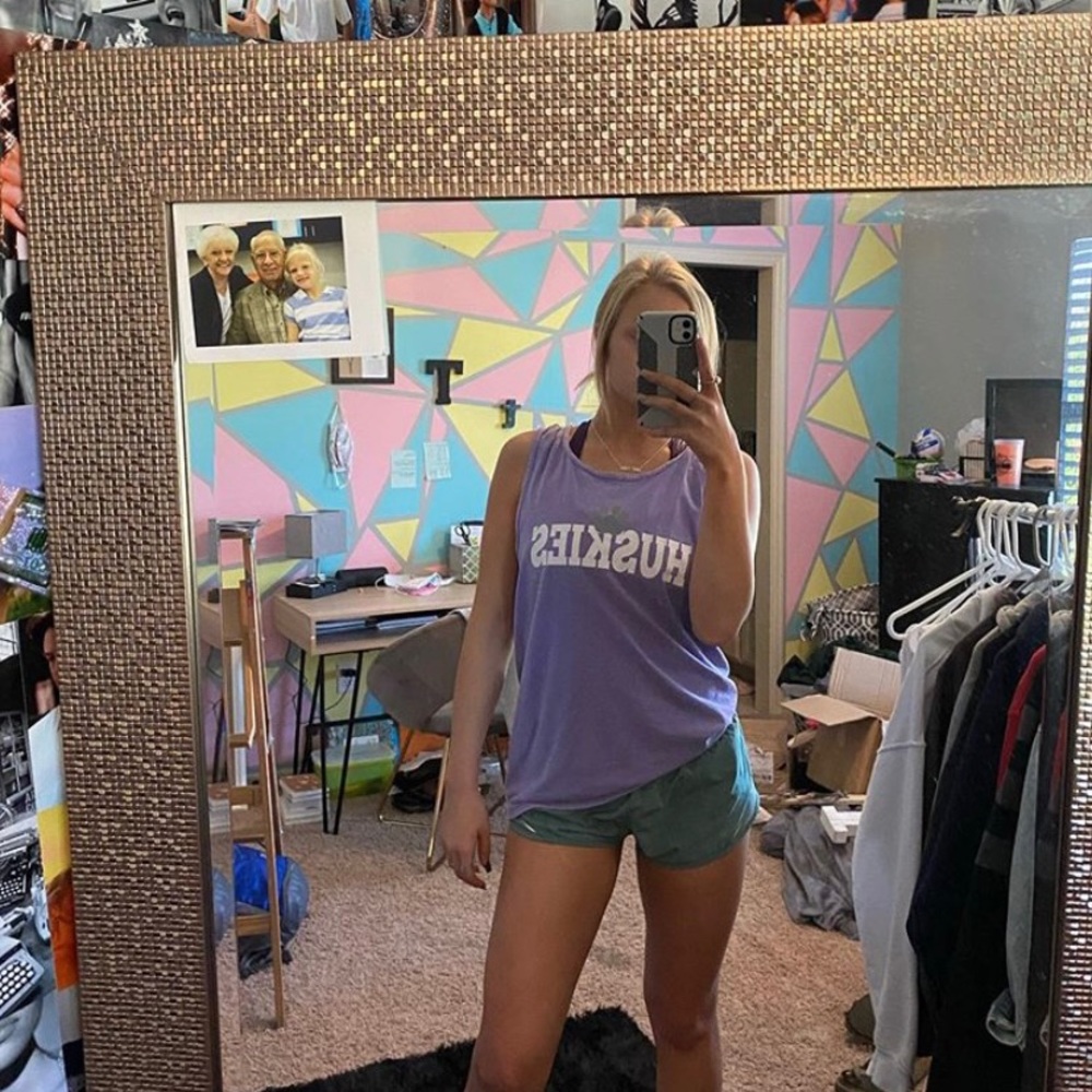 Huskies Tank Top - Picture 2 of 5